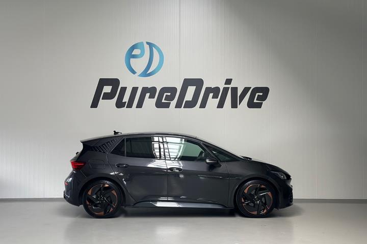 Grå Cupra Born fra 2023