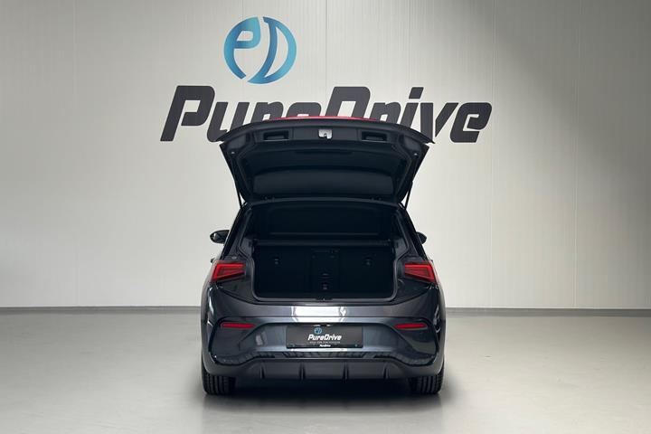 Grå Cupra Born fra 2023