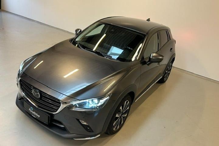 Grå Mazda CX-3 fra 2018