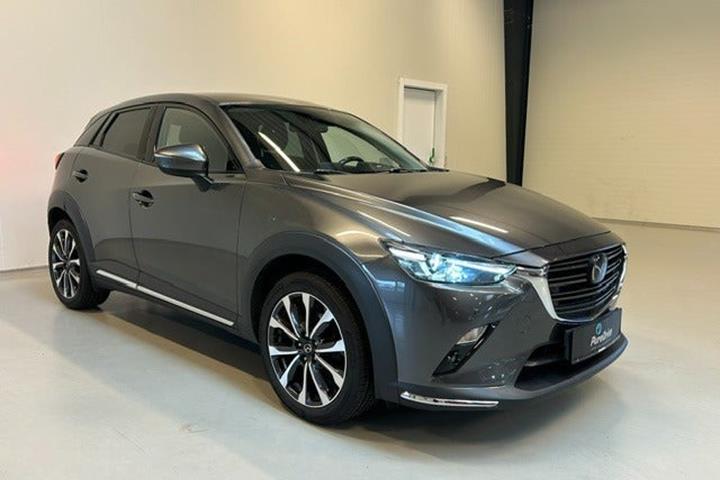 Grå Mazda CX-3 fra 2018