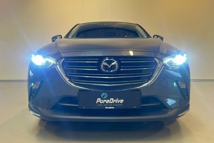 Grå Mazda CX-3 fra 2018