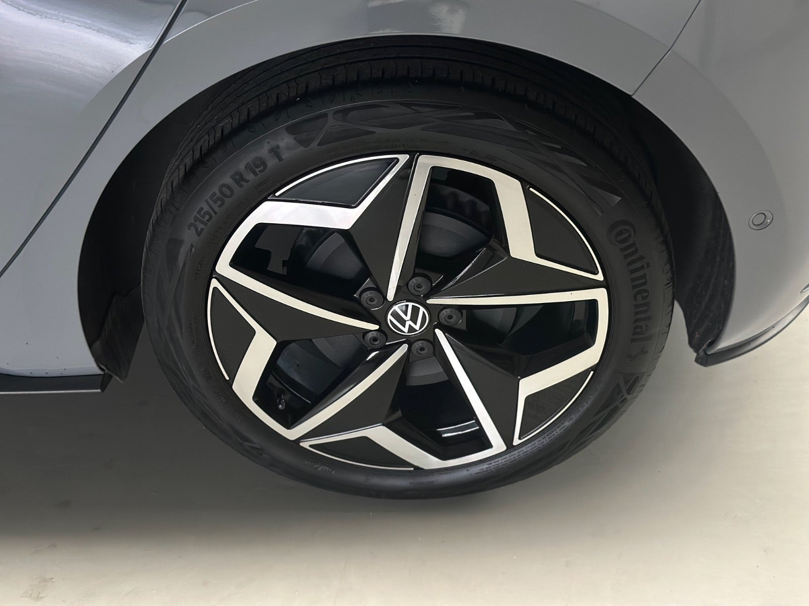 Grå VW ID.3 fra 2023