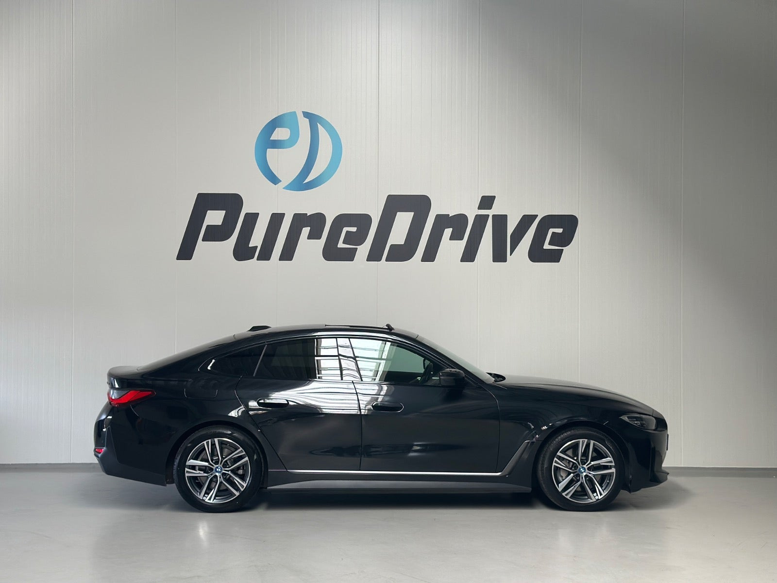 Sort BMW i4 fra 2022