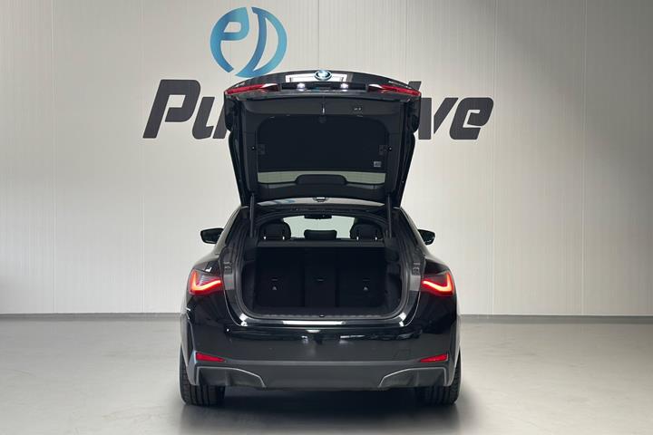 Sort BMW i4 fra 2022