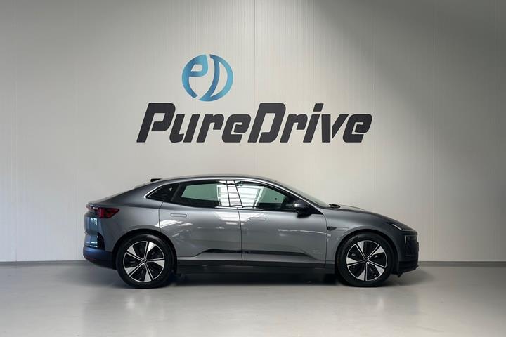Grå Polestar 4 fra 2025
