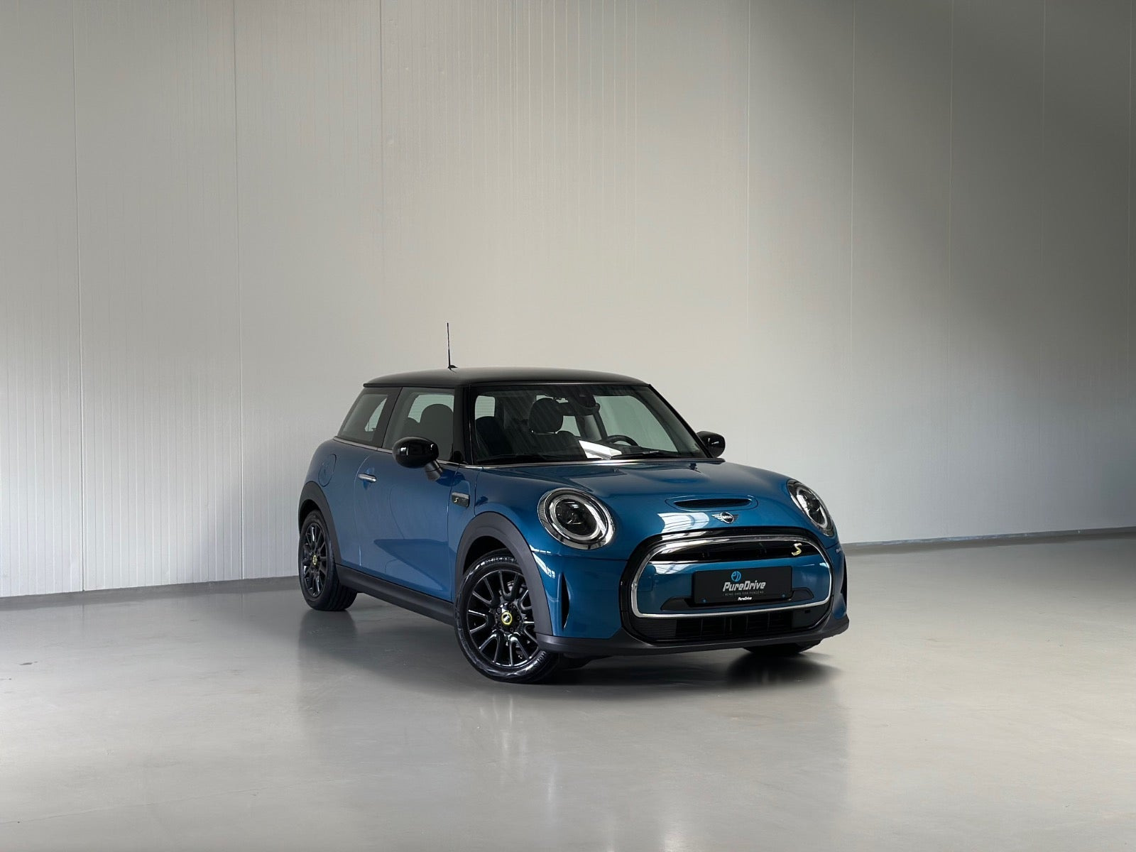 Mini Cooper SE Classic Trim