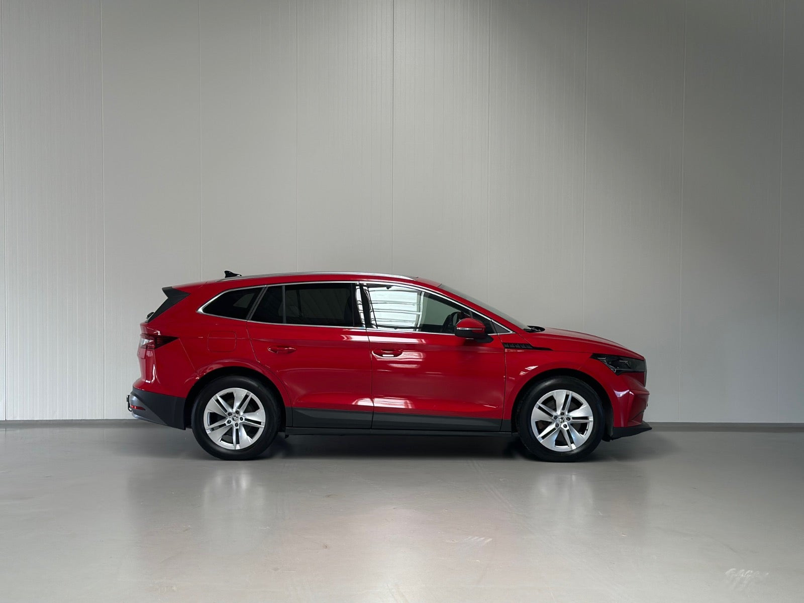 Rød Skoda Enyaq fra 2025