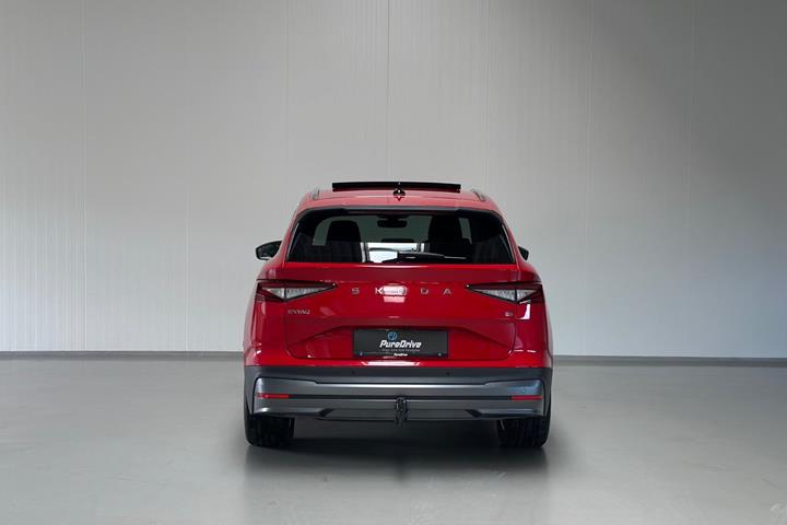Rød Skoda Enyaq fra 2025