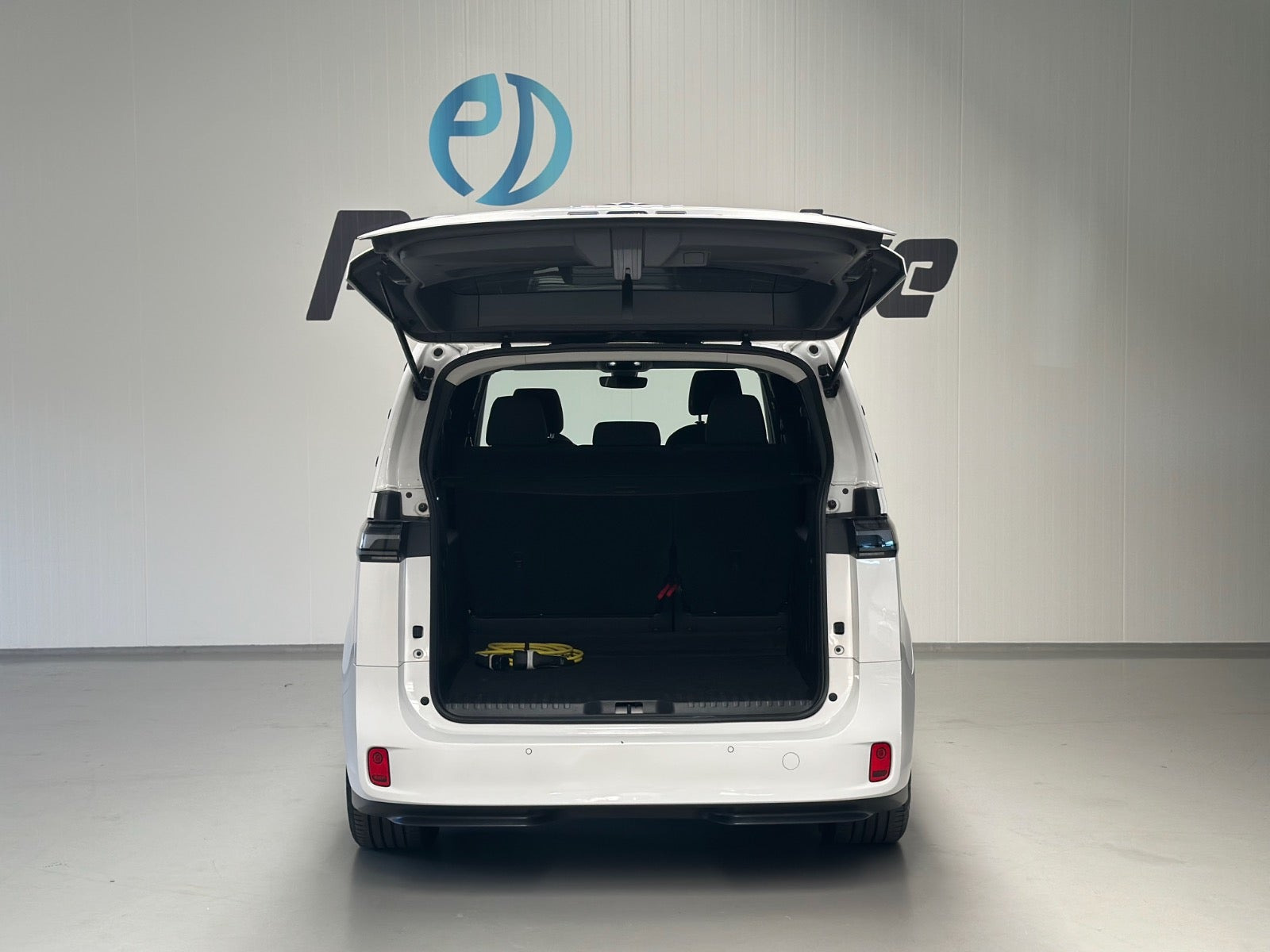 Hvid VW ID.Buzz fra 2023