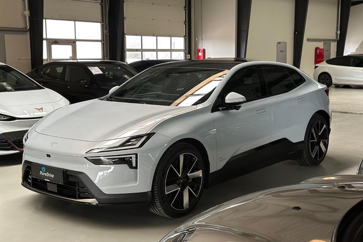 Hvid Polestar 4 fra 2025
