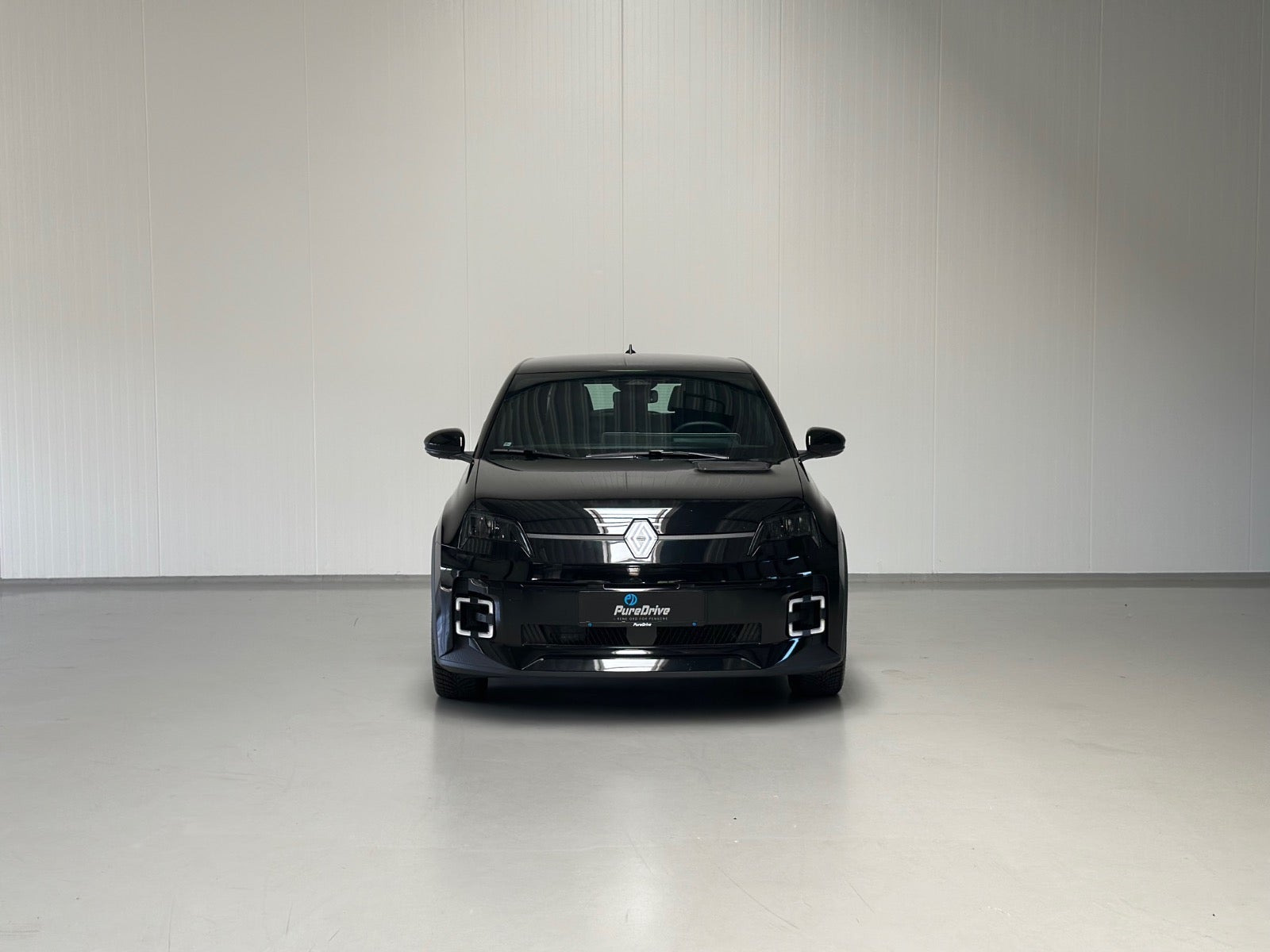 Sort Renault 5 E-Tech fra 2025