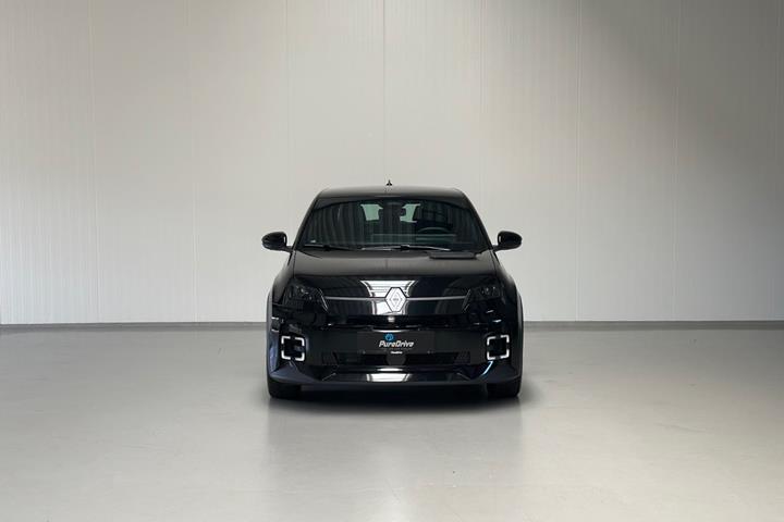 Sort Renault 5 E-Tech fra 2025