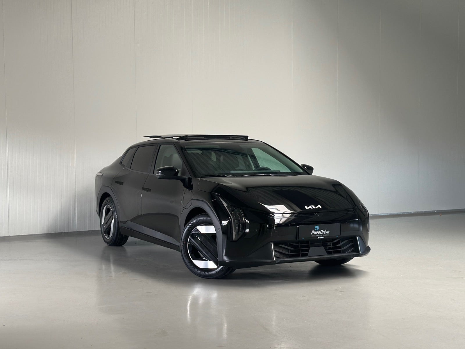 Kia EV4 81 Long Range Upgrade Fastback