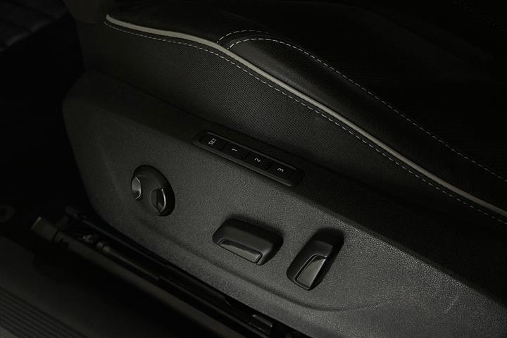 Sort Skoda Enyaq fra 2023