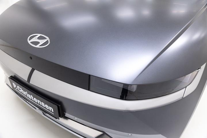 Grå Hyundai Ioniq 5 fra 2023
