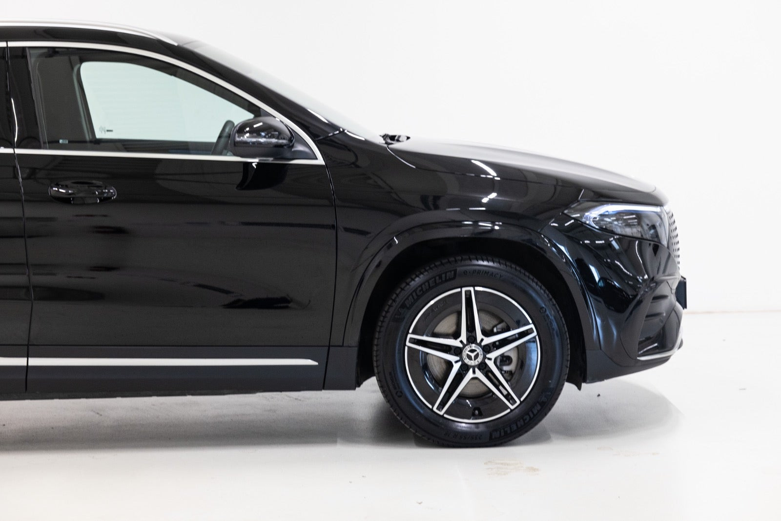 Sort Mercedes EQA250+ fra 2025