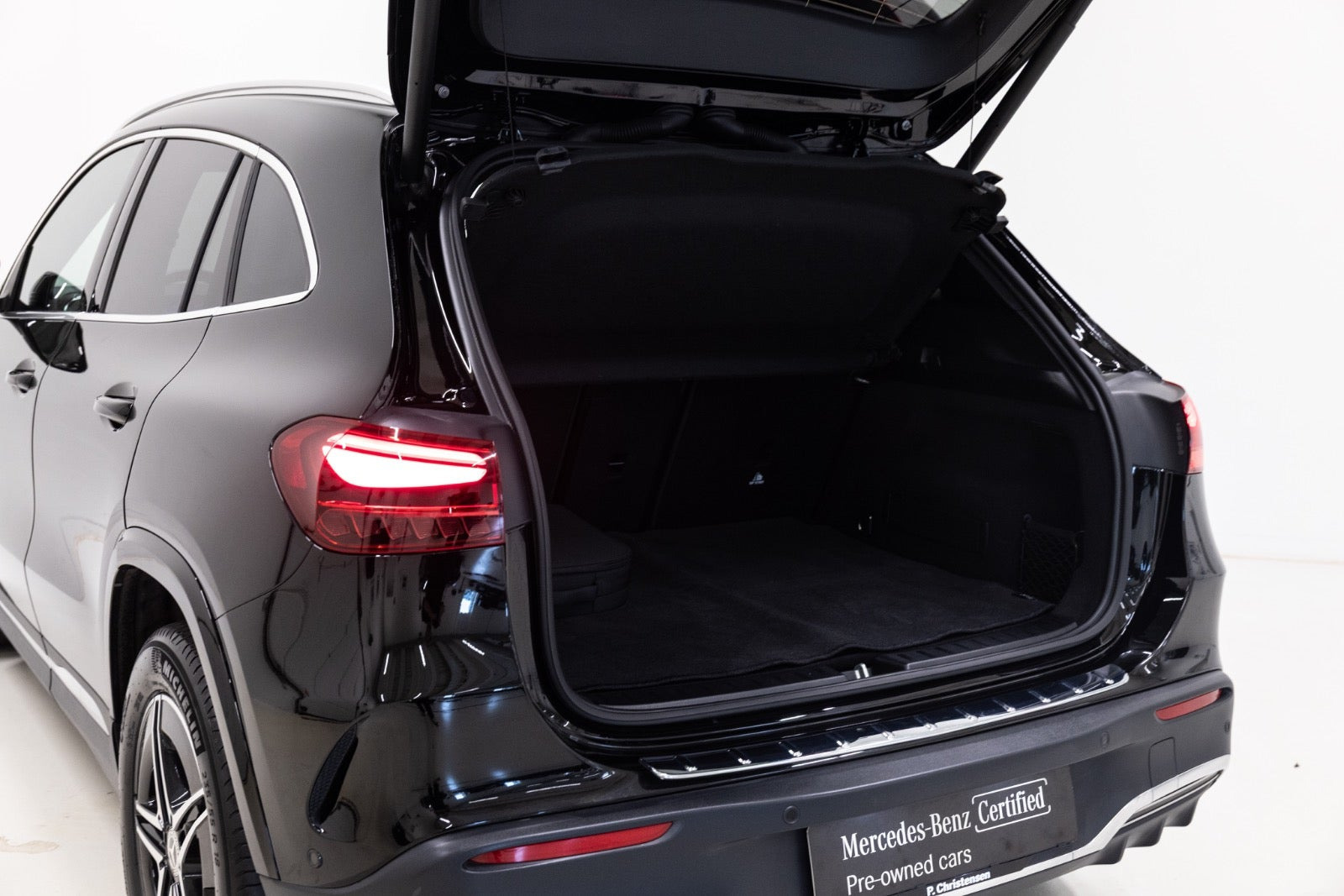 Sort Mercedes EQA250+ fra 2025