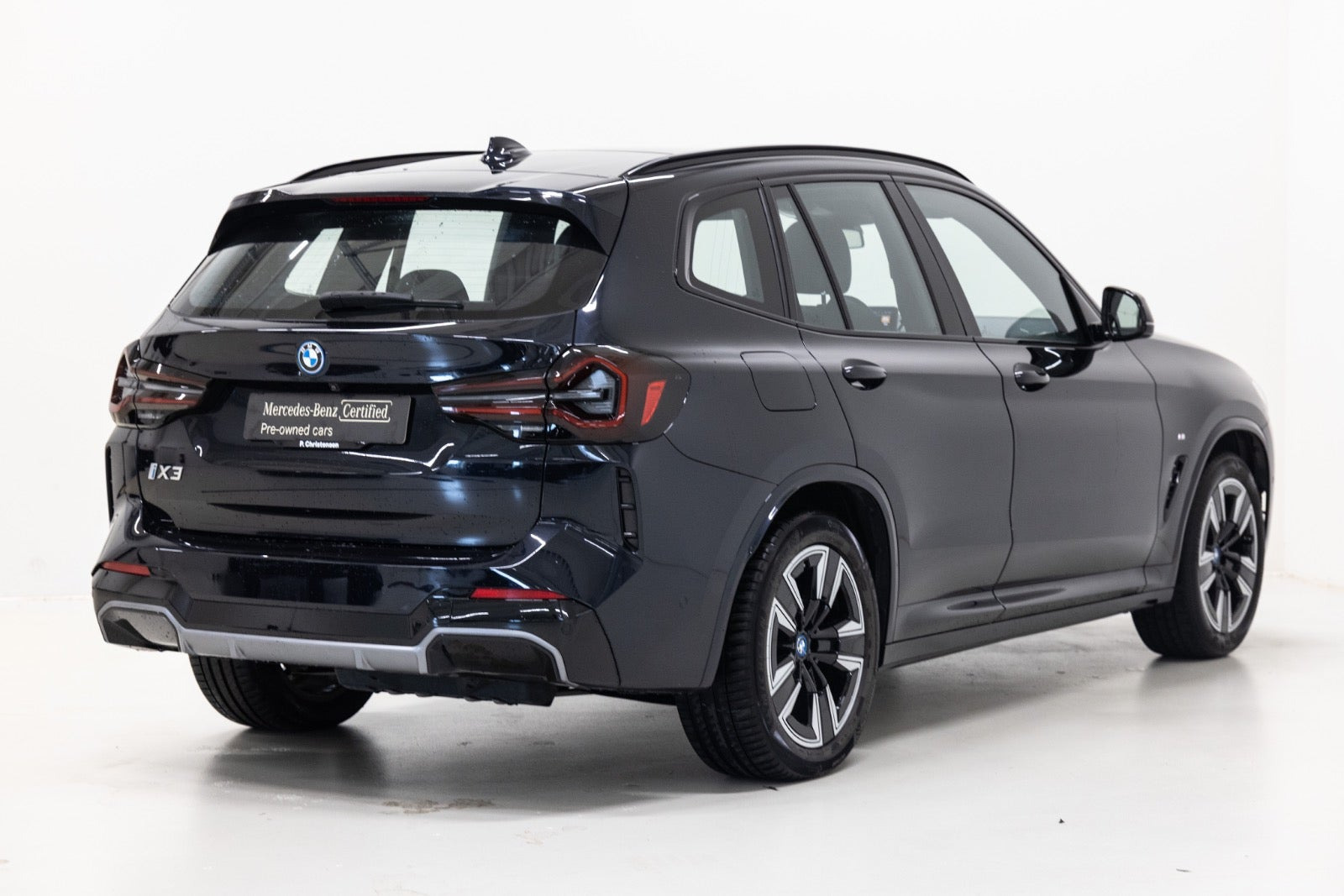 Blå BMW iX3 fra 2024