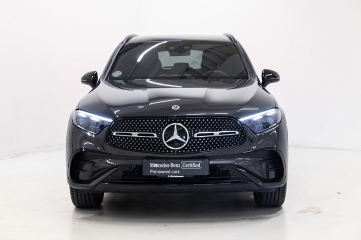 Grå Mercedes GLC300 d fra 2026