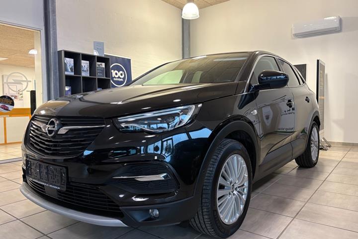 Sort Opel Grandland X fra 2018