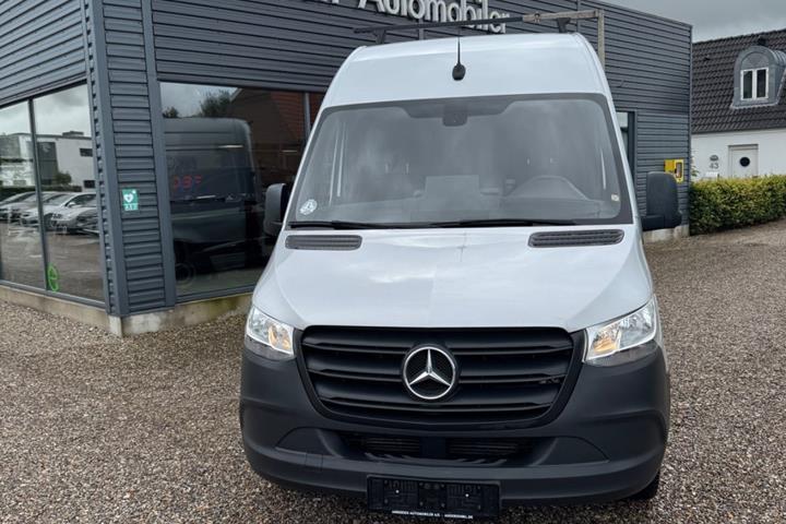 Sølv Mercedes Sprinter 316 fra 2018