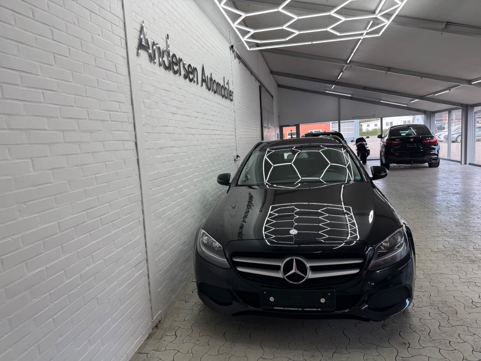 Sort Mercedes C220 d fra 2016