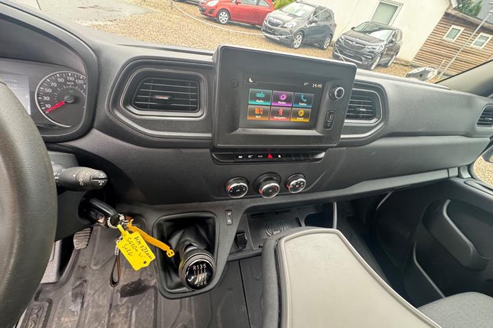 Hvid Renault Master IV T35 fra 2022
