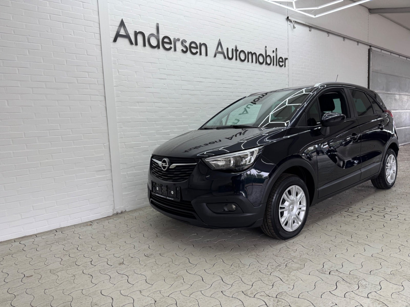 Blå Opel Crossland X fra 2019