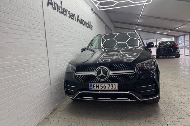 Sort Mercedes GLE350 de fra 2022