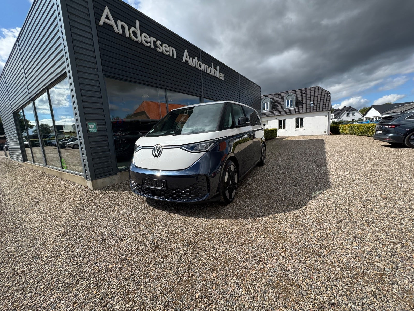 Blå VW ID.Buzz fra 2023
