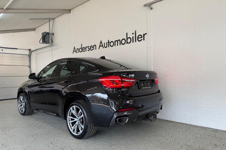 Sort BMW X6 fra 2017