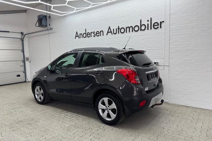 Grå Opel Mokka fra 2015