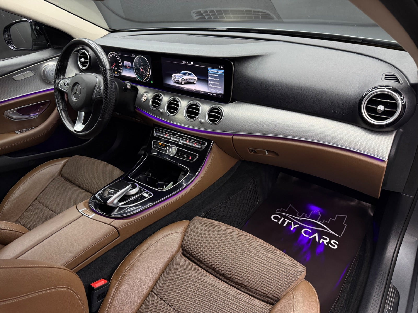 Grå Mercedes E220 d fra 2017