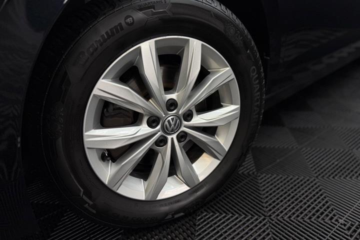 Sort VW Polo fra 2020