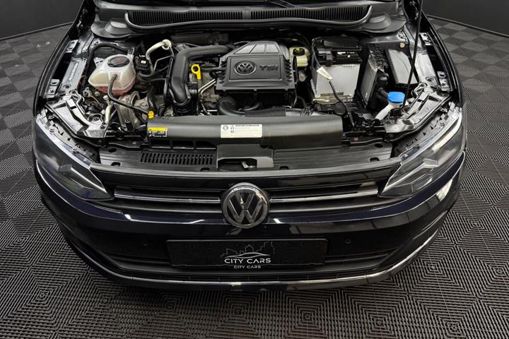 Sort VW Polo fra 2020