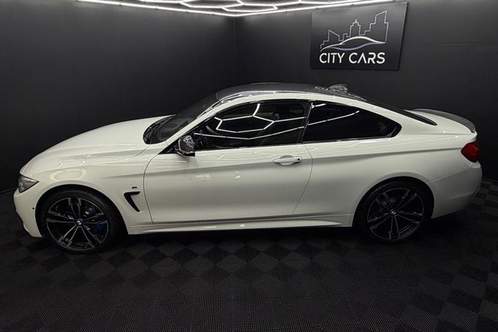 Hvid BMW 435i fra 2014