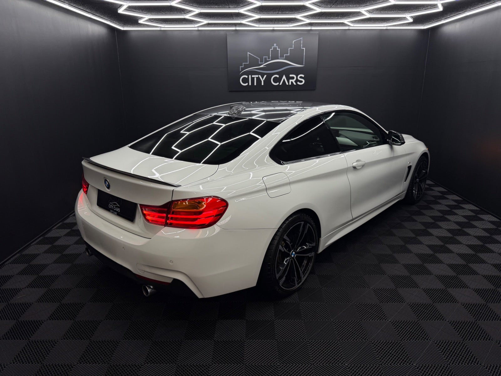 Hvid BMW 435i fra 2014