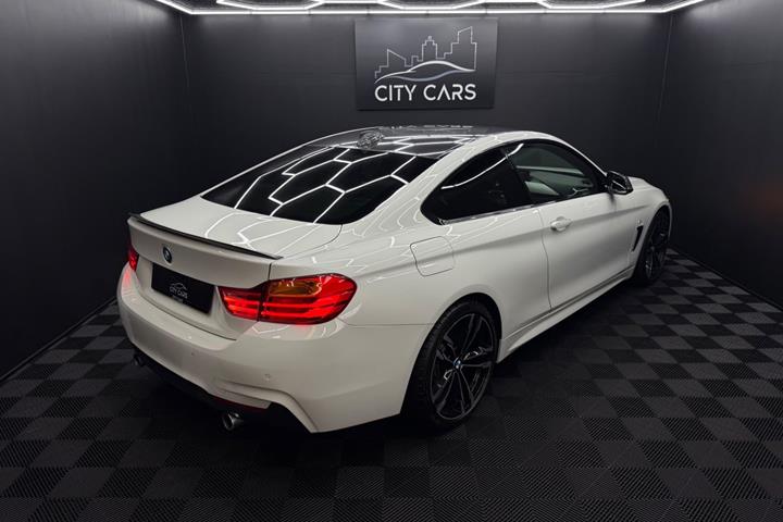 Hvid BMW 435i fra 2014