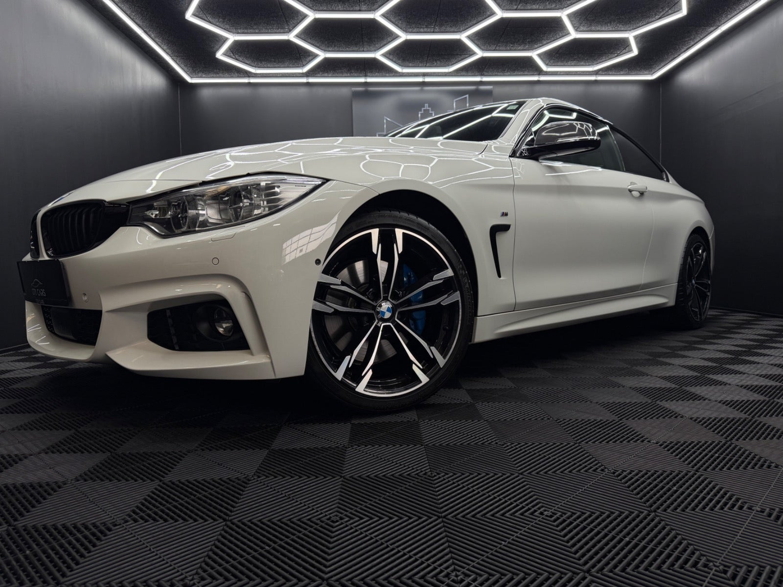 Hvid BMW 435i fra 2014