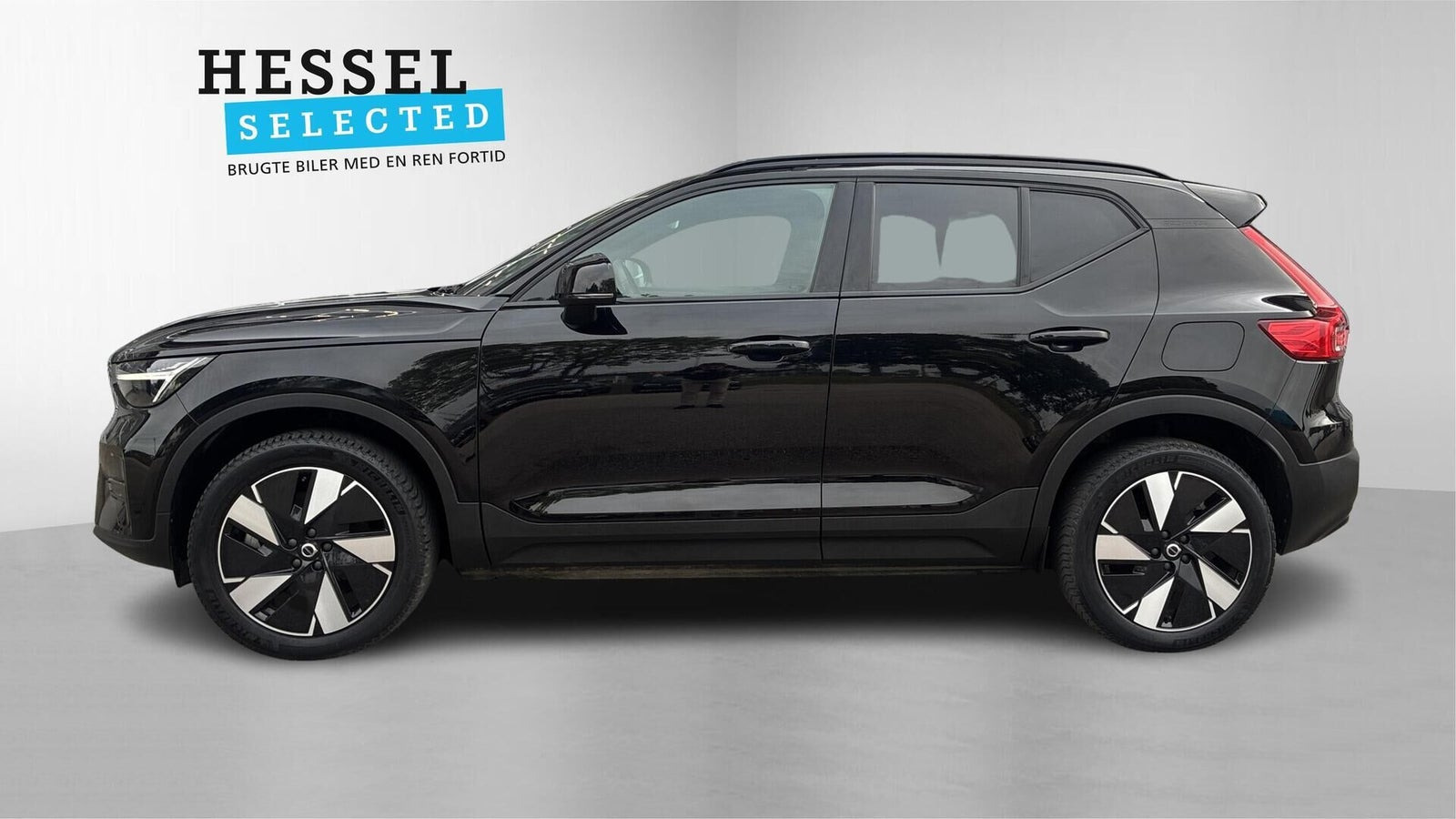 Sort Volvo XC40 fra 2024