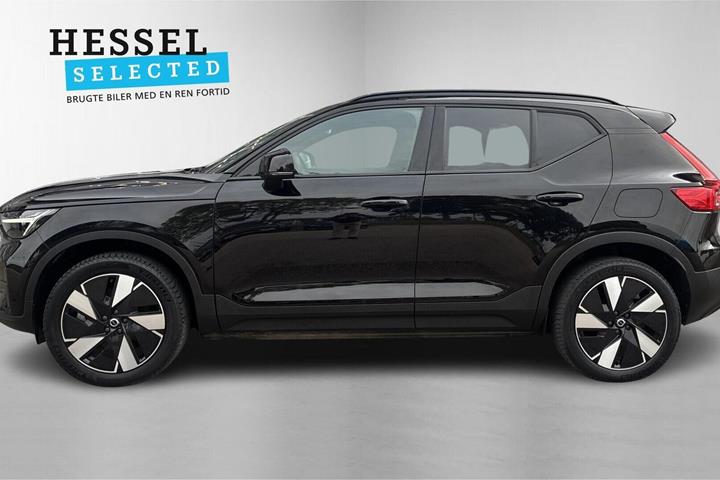 Sort Volvo XC40 fra 2024
