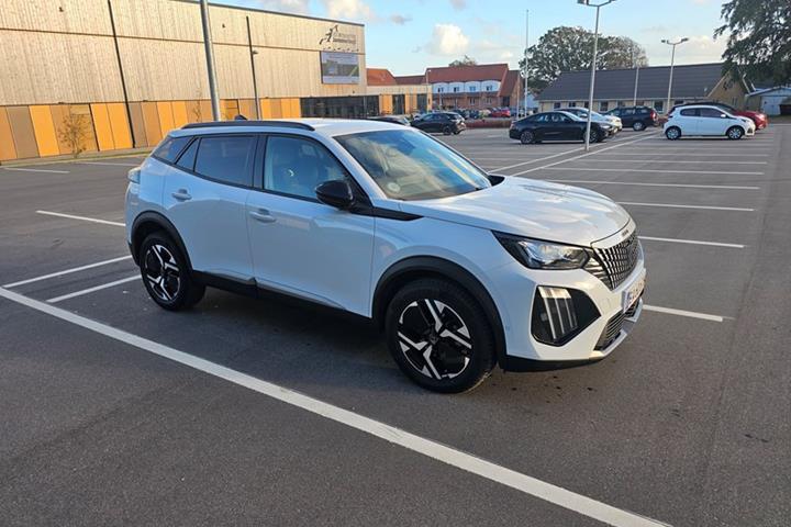 undefined Peugeot 2008 fra 2024