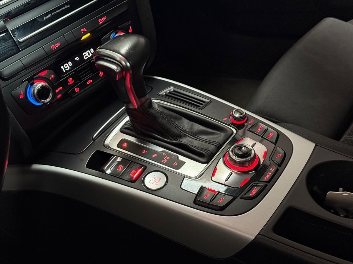 Grå Audi A5 fra 2016