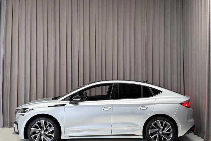 Sølv Skoda Enyaq fra 2022