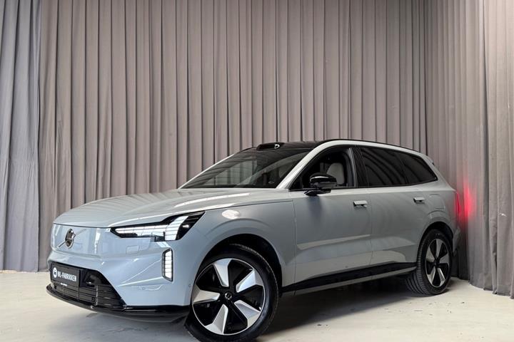 Grå Volvo EX90 fra 2025