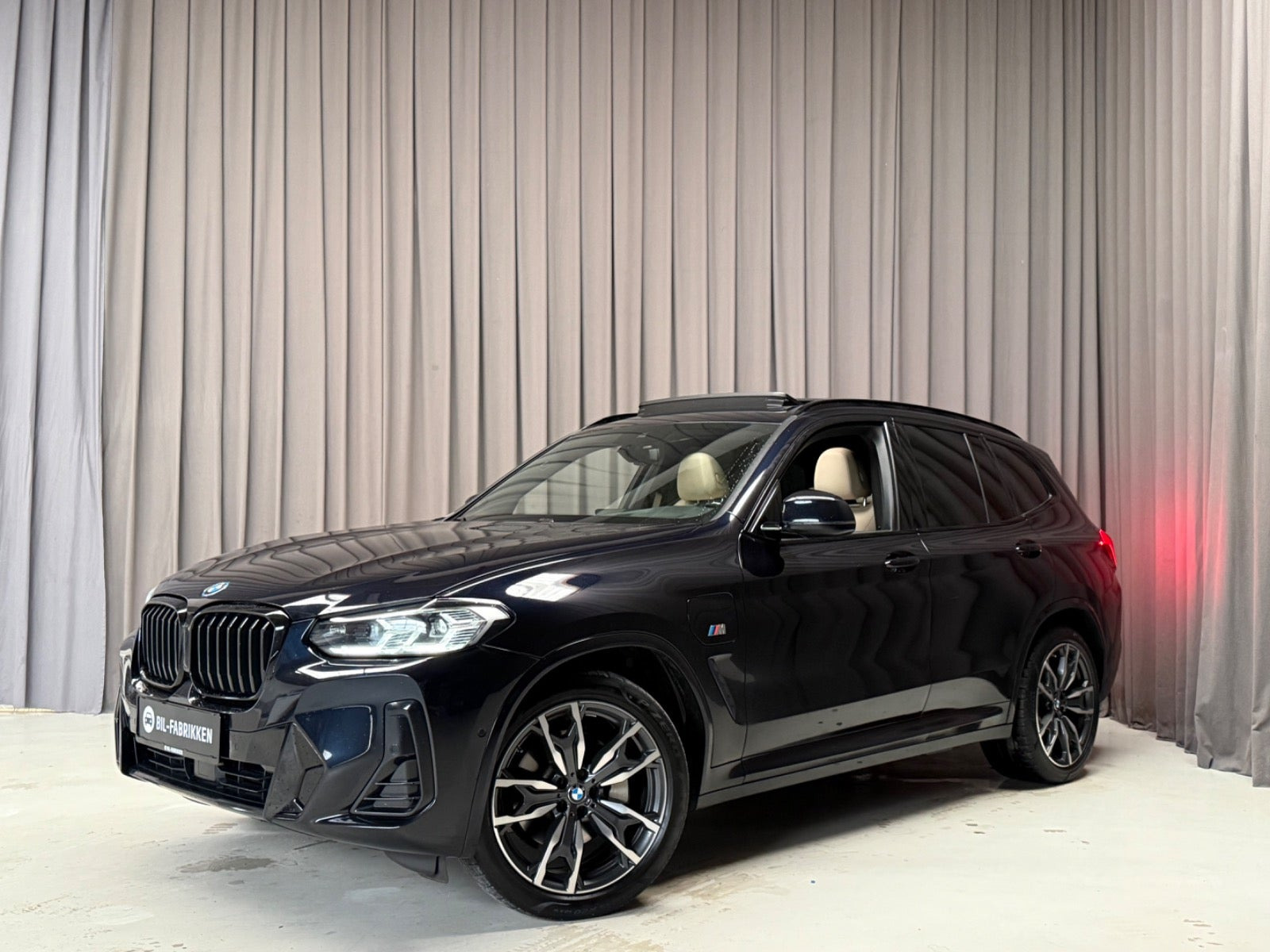 Sort BMW X3 fra 2022