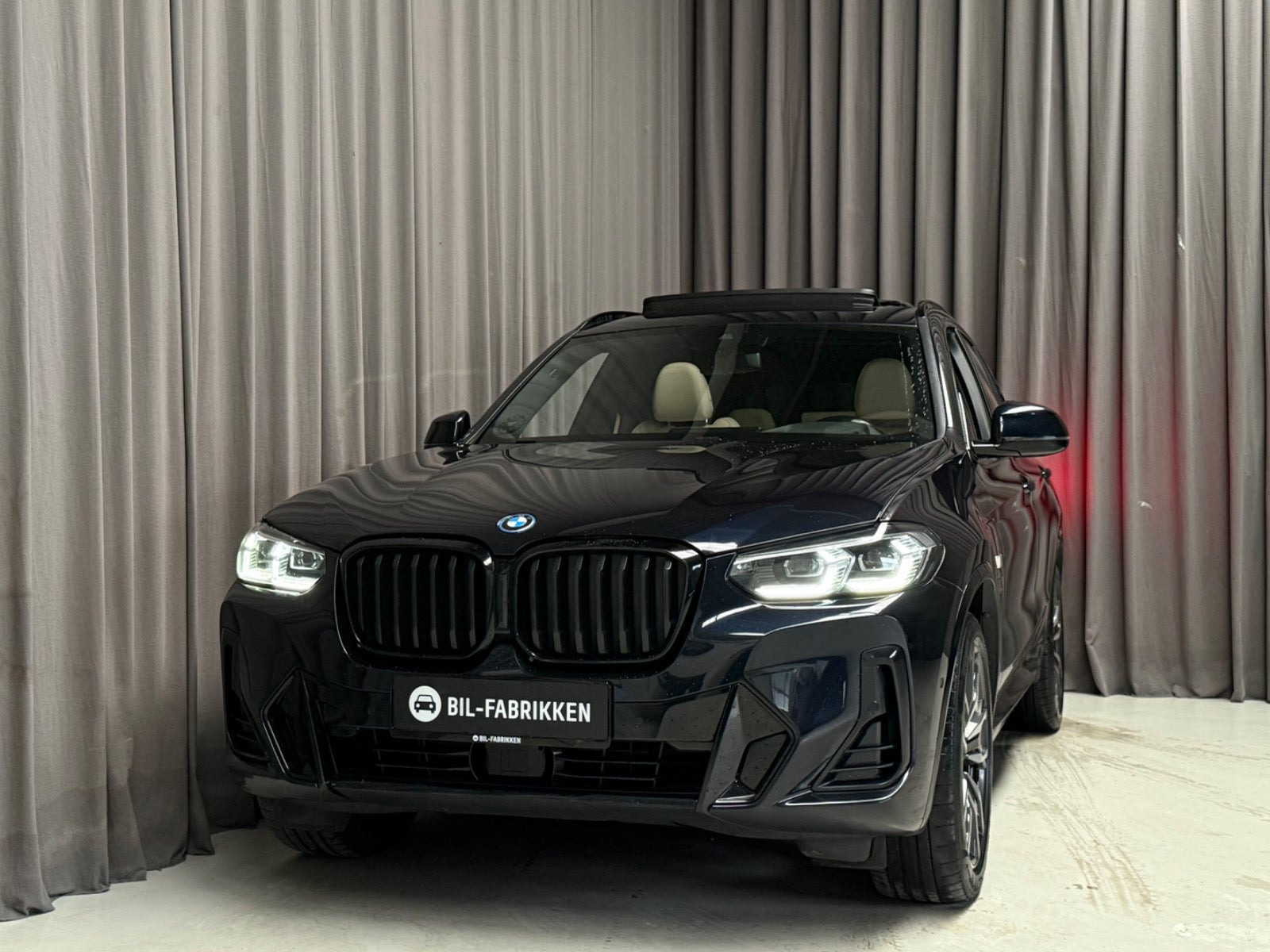 Sort BMW X3 fra 2022