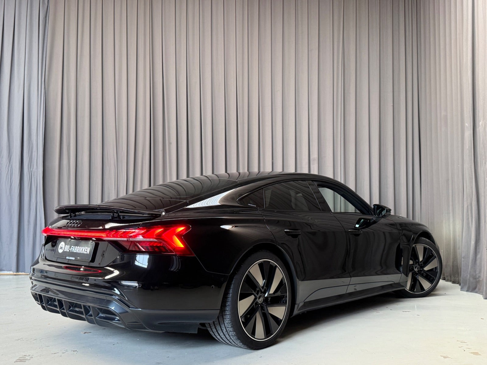 Sort Audi e-tron GT fra 2021