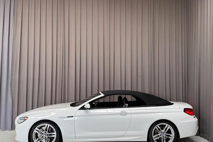 Hvid BMW 650i fra 2012