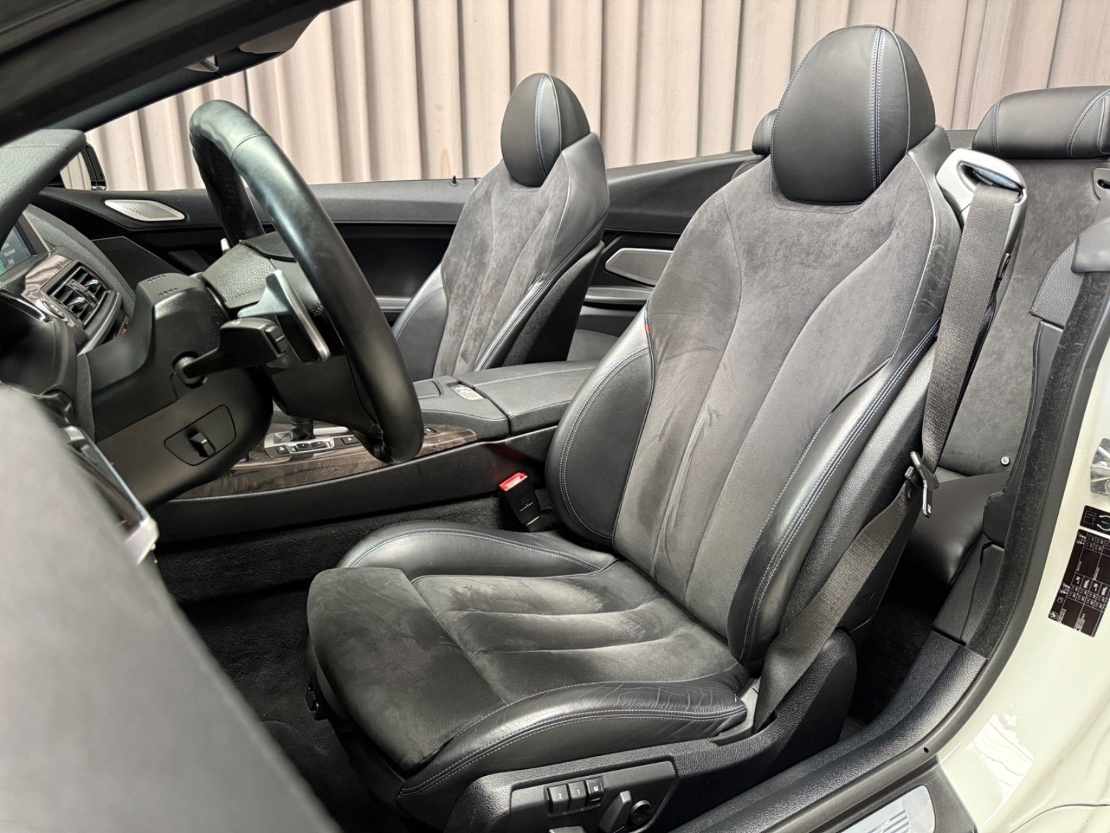 Hvid BMW 650i fra 2012